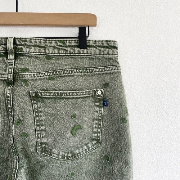 Pilcro Borrowed Boyfriend Jeans 29 Green Denim High Rise Embroidered Relaxed NEW - Picture 9 of 16